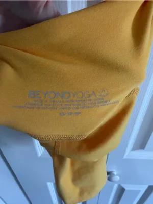 Beyond Yoga Spacedye Top Line Biker Short Yellow/White Extra Small thumbnail 4