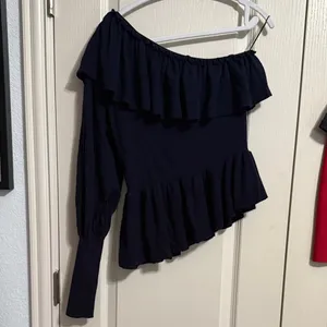 Ulla Johnson Eden Cashmere One Shoulder Ruffle Sweater Minimalist Quiet Luxury thumbnail 3