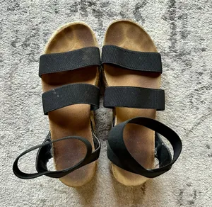 Steve Madden Black Platform Sandals thumbnail 4