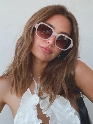 DIFF x Aspyn Ovard Lola Milky Blush Brown Gradient Sunglasses thumbnail 1