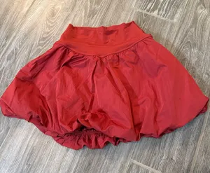 Aerie Women's deep Red Bubble Skirt skort with built in bike shorts EUC size XS thumbnail 1