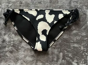 Triangl Bikini Bottoms thumbnail 1