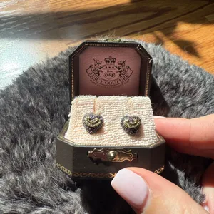 Juicy Couture Gold Heart Earrings thumbnail 1
