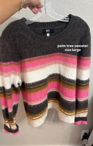Boutique sweater thumbnail 1