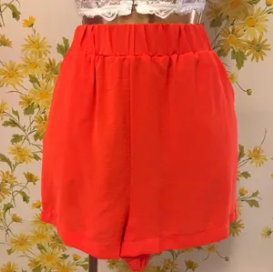 NWOT 2 Piece orange Outfit Shorts set size M thumbnail 6