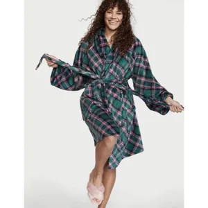Victoria's Secret Cozy Short Plush Bath Robe Green Pink Plaid Medium/Large thumbnail 3