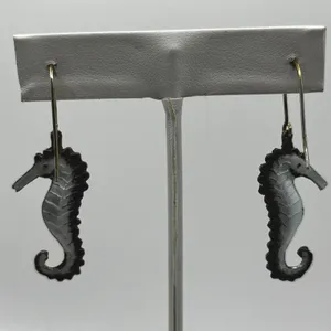 Vintage Style White Black Seahorse Drop‎ Earrings Silver Tone Nautical Coastal thumbnail 6