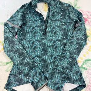 Shape Activewear Half Zip Pullover Athletic Top Long Sleeve Blue Feather‎ s thumbnail 3