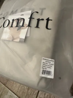 Comfrt colors hoodie and shorts set thumbnail 3
