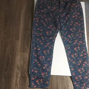 BDG Floral Grazer High Rise Jean 30 NEW Classic Preppy Fairycore Prints Bohemian thumbnail 6