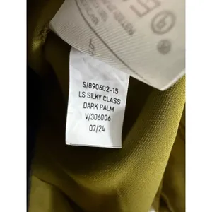 Banana Republic Silky Classic Blouse Dark Palm Green S Womens Long Sleeve Button thumbnail 3