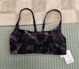 NWT‎ Lululemon Wunder Train Strappy Racer Bra A/B size 4 thumbnail 1