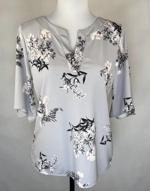 Ann Taylor Blouse Sz S Gray Floral Flutter Elbow Length Sleeve Split Neckline thumbnail 1