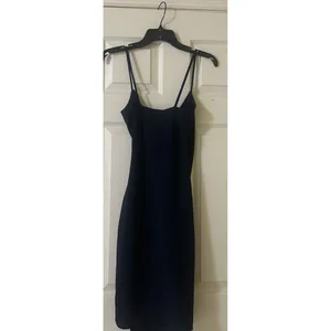 Pretty Little Thing Boutique Lauriell Navy Wrap Front Crepe Party Dress Sz 2 NEW thumbnail 4