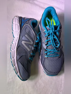 New Balance Gray and Teal Athletic Sneakers thumbnail 4