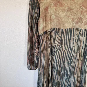 Vintage Classique Brown Animal Print Maxi Dress Womens M Long Sleeve Rayon Boho thumbnail 7