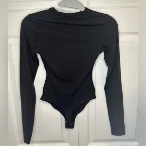 SKIMS Fits Everybody (B13) NWT Long Sleeve Crew Neck Bodysuit Onyx M thumbnail 2