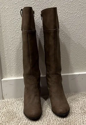 Boots Indigo rd. Brown heeled thumbnail 3