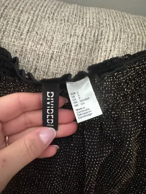 H&M Going Out Top thumbnail 2
