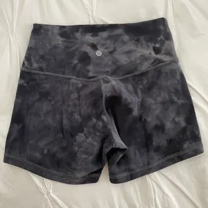 Lululemon Align Shorts thumbnail 2