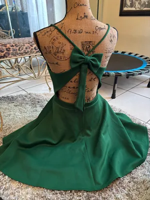Fabulous dress size 7 💜 Green thumbnail 4