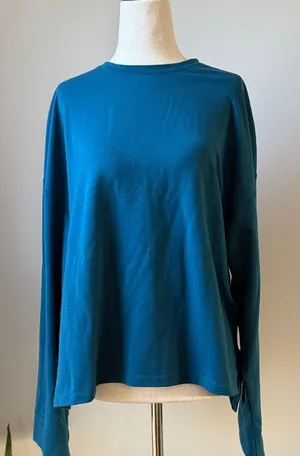 Nike Yoga Women's Teal-Blue Long Sleeve Crewneck Top Oversized Dri Fit Large thumbnail 1