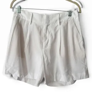 NWT Ann Taylor The Pleated Shorts White Size 2 thumbnail 1