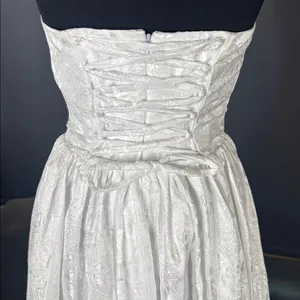Women’s White Floral Strapless Prom Formal Dress Zip & Corset Back Size 2/4 NWOT thumbnail 6