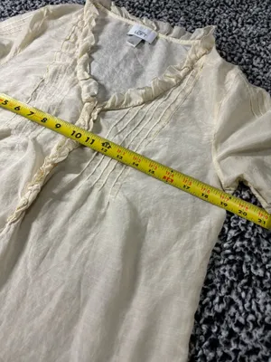 LOFT Cream Ruffle V-Neck Pintuck Pleated Short Sleeve Blouse Preppy Size M thumbnail 4