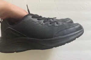 Black faux leather sneakers size: 8 thumbnail 1