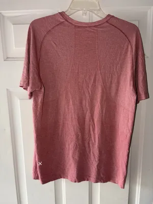 Peloton X Lululemon Men's Short Sleeve Tee size M thumbnail 2