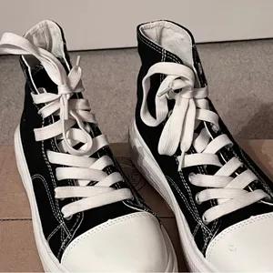 SHEIN Women's Casual Lace-up High Top Canvas Shoes thumbnail 7