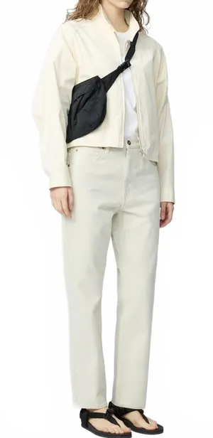 Uniqlo U High Rise Regular Jeans NWT Natural 23inch thumbnail 1