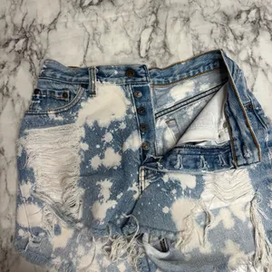Levi’s distressed bleached high rise denim jean shorts button fly Y2K 90s small thumbnail 2