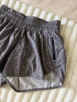 lululemon athletica Heathered Charcoal Athletic Shorts with Zipper Pocket 4” thumbnail 2