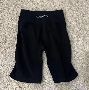 Alphalete Amplify Biker Shorts Size Medium thumbnail 2