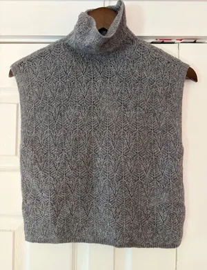 Abercrombie‎ & Fitch Merino Wool Blend Turtleneck Sweater Vest Grey XS thumbnail 1