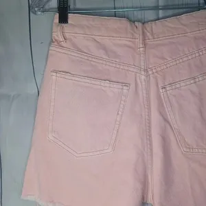 Zara Faded pink Frayed Hem High-Rise Coquette Festival Casual Jean shorts thumbnail 8