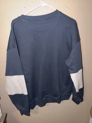 Cotton On Crewneck thumbnail 3