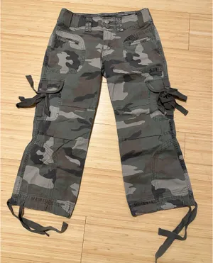 Y2K cropped capri army cargo pants Green thumbnail 1