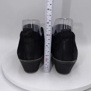 Frye Rowen‎ Slip-On Cutout Nubuck Leather Ankle Boots Women's Size 8.5 thumbnail 5