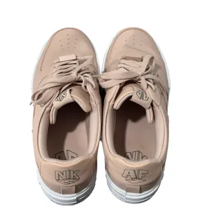 Nike Air Force 1 Pixel Platform Sneakers in Blush Pink 9.5W thumbnail 9