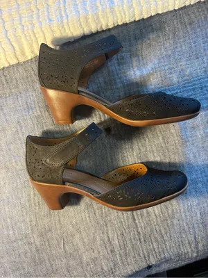 Easy Spirit Cindie Mary Jane pump 
Size 6 thumbnail 3
