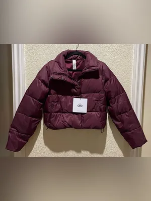 ALO Yoga NWT Gold Rush Puffer Jacket Burgundy with Zipper pockets Size S thumbnail 6