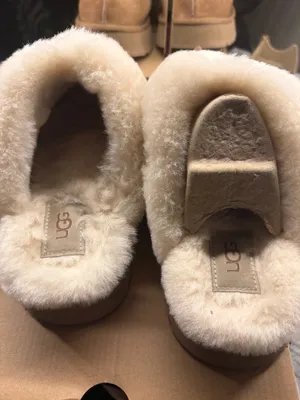 UGG Women’s thumbnail 1