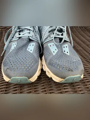 On Cloud Size 9.5 On Cloudswift Lake Sky Women Sneaker Shoe thumbnail 3