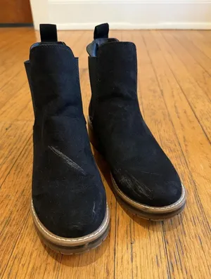 Kensie Boots Womens Size 8 Black Faux Suede Chelsea Ankle Lug Sole Booties thumbnail 1