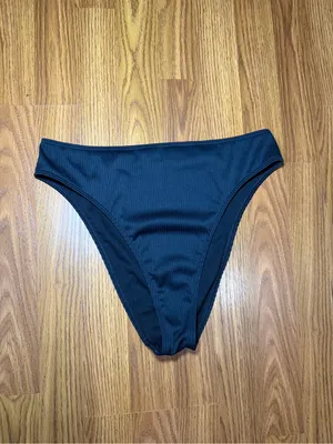 Hollister Swim Ribbed Curvy Black Bikini Bottoms Surf Beach Medium thumbnail 2