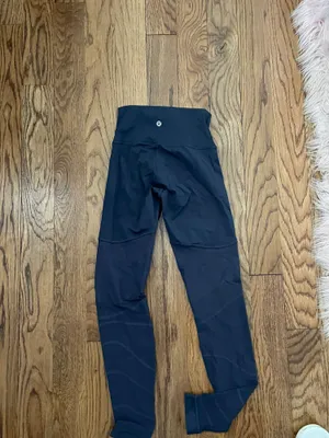Lululemon Leggings Size 4 thumbnail 2