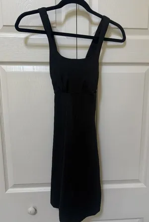 SHEIN Black Padded Crossback Athletic Mini Dress thumbnail 1